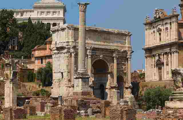 Roman Forum Septimius-Arch-and-Phocus-Column-Roman-Forum